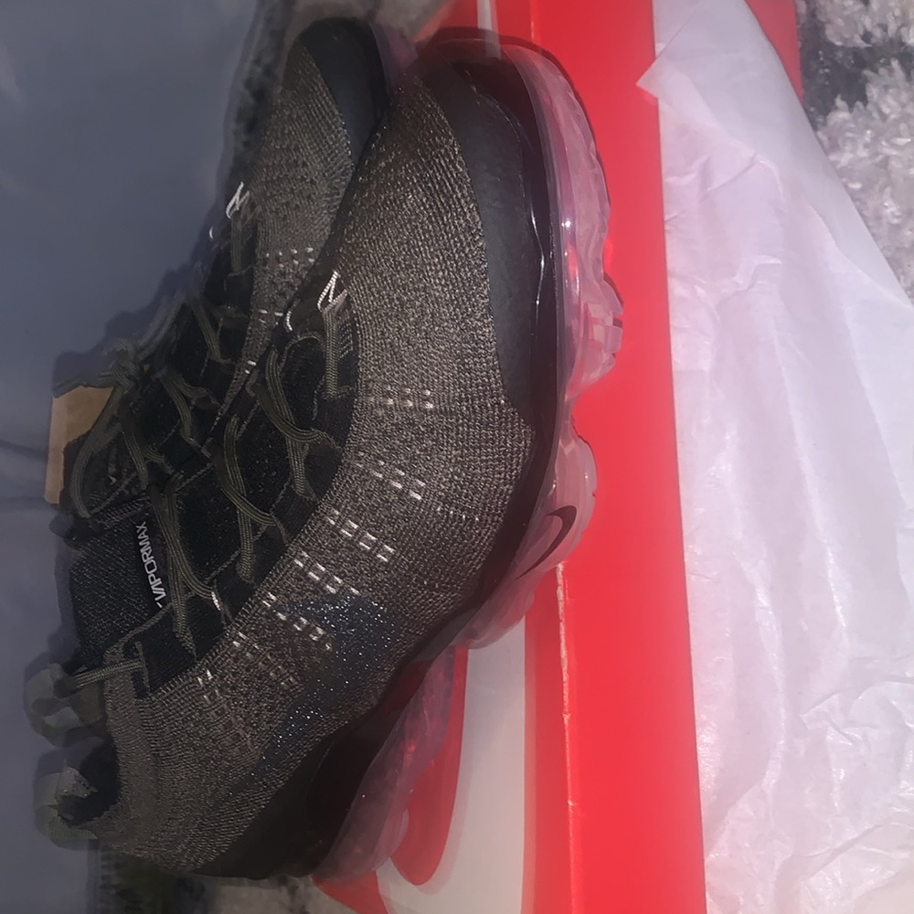 Nike Vapormax 2023 FLYKNIT SIZE 13 men’s size 14.5 wmens NEW IN BOX W TAGS